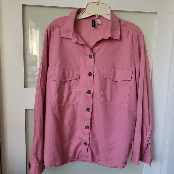 H&M Divided Size M Ladies Button Front Shirt - Picture 3 of 9